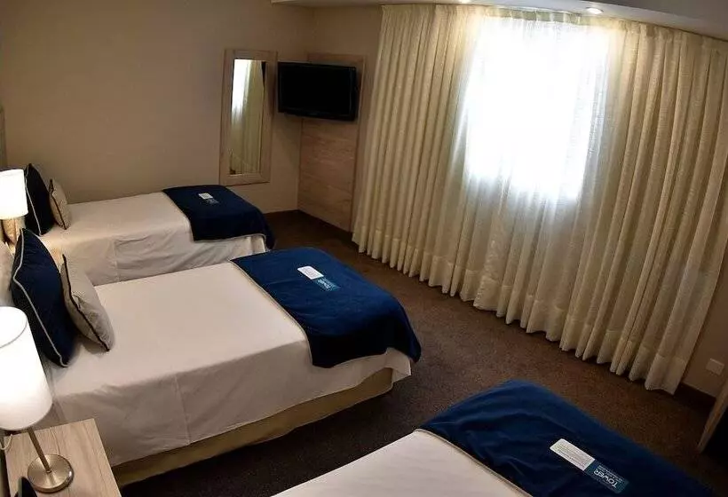 اتاق استاندارد سه نفره, Tower Inn & Suites