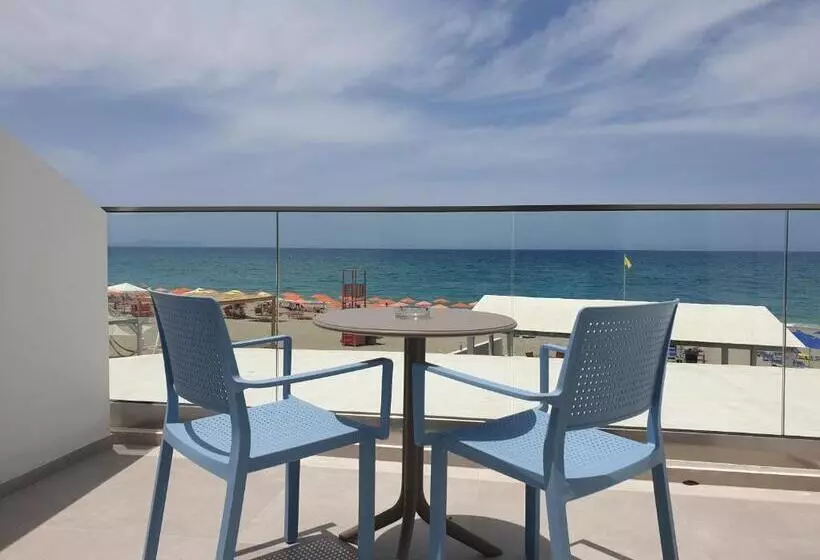 オーシャンビューのプレミアムルーム。, Adele Beach