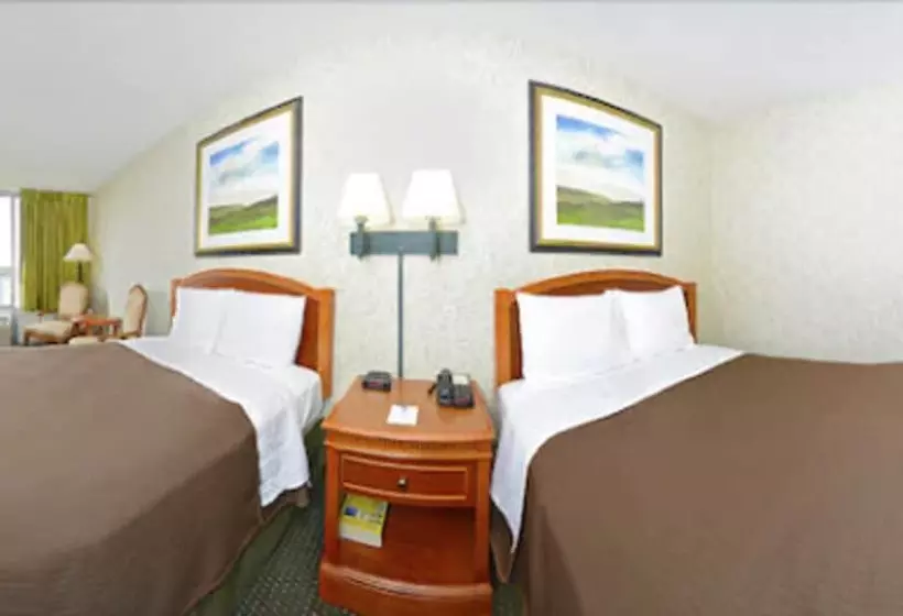 ２ダブルベッドのスタンダードルーム, Americas Best Value Inn Baltimore