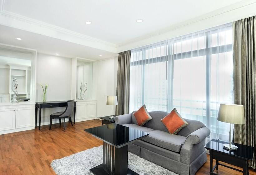 سوییت, Centre Point Chidlom