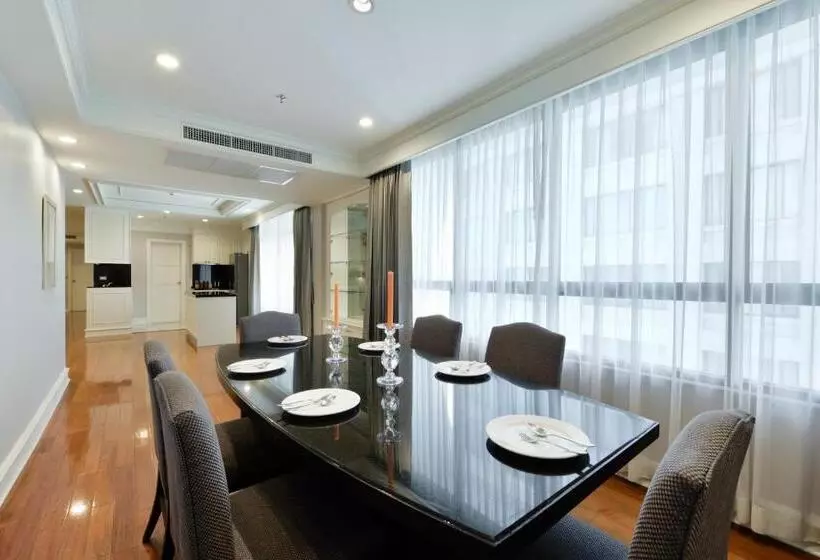 3 Bedroom Suite, Centre Point Chidlom