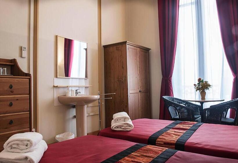 Номер Стандарт Совместная Ванная, Fashion House