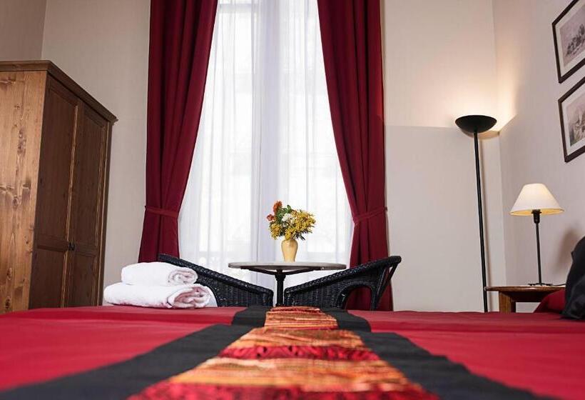 Номер Стандарт Совместная Ванная, Fashion House