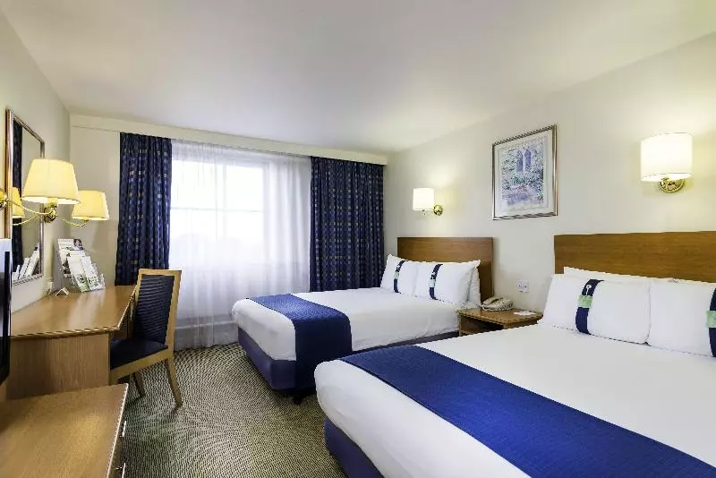キングサイズベッドのスイートルーム, Holiday Inn London Sutton, An Ihg