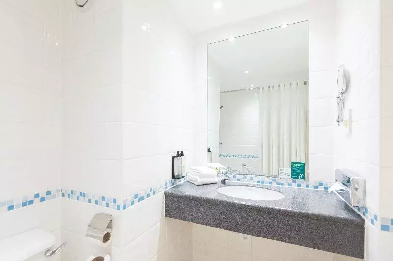 スタンダードルーム, Holiday Inn London Sutton, An Ihg