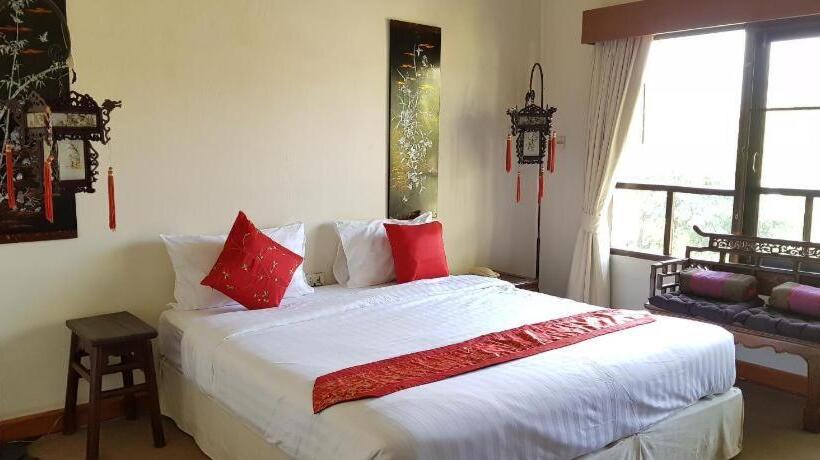 豪华房间, Karinthip Village