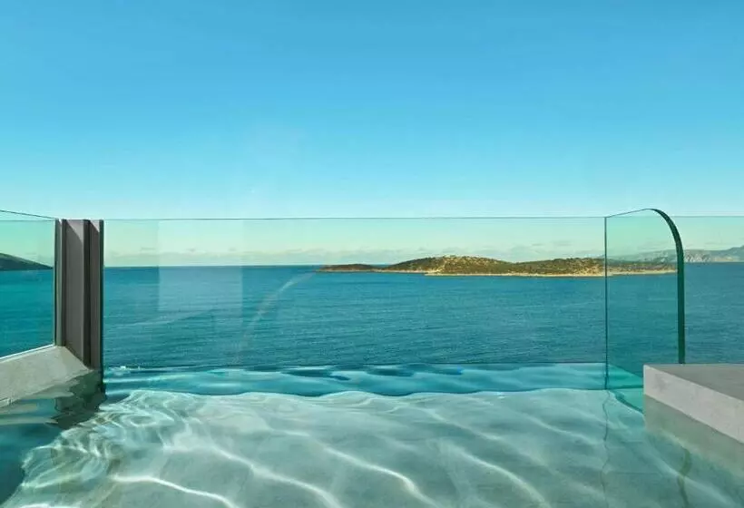 Sviitti Merinäkymä, Niko Seaside Resort Mgallery
