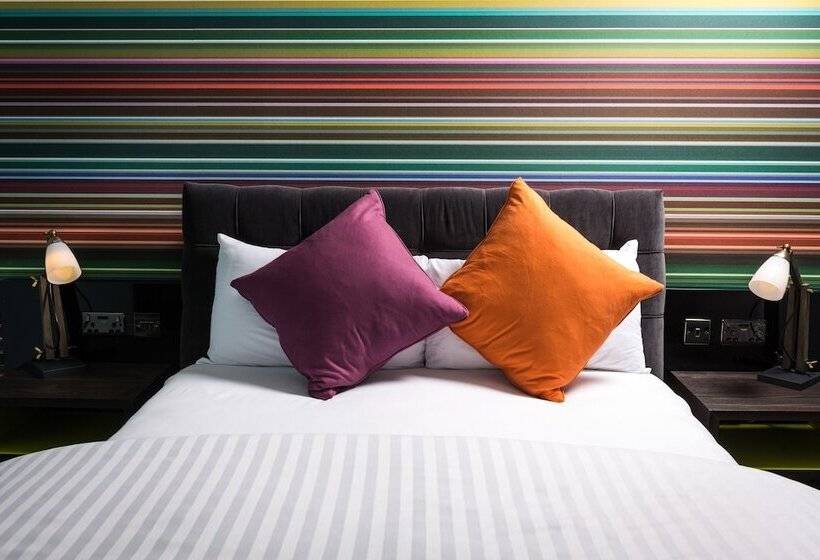 Номер Стандарт, Village Hotel Manchester Cheadle