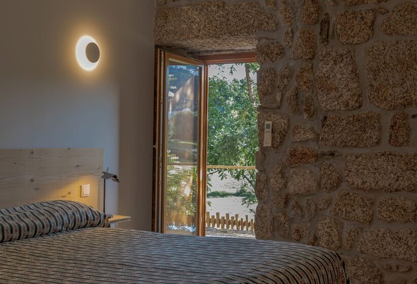 스탠다드 스튜디오, Quinta Do Crestelo Apart