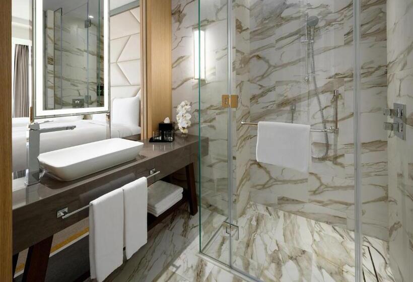 חדר קלאב, Crowne Plaza   Jeddah Al Salam, An Ihg