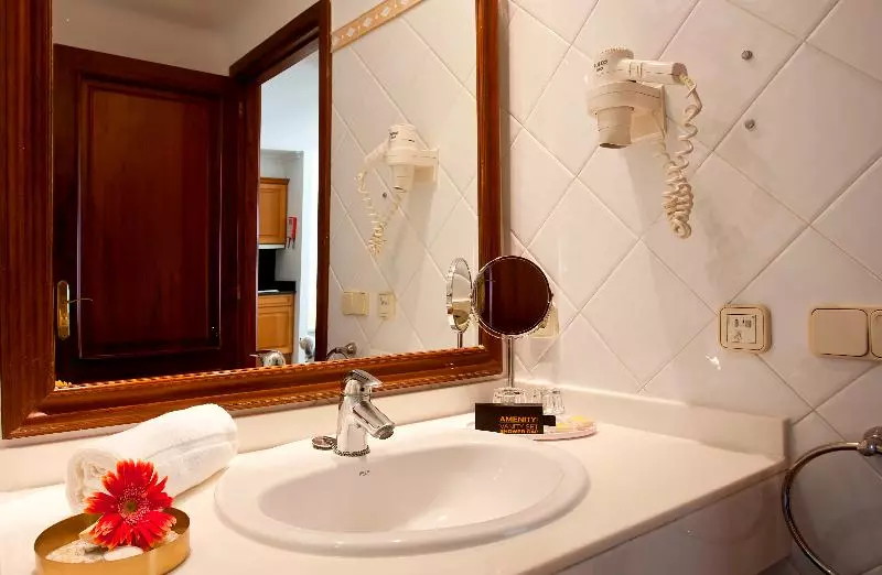 آپارتمان 2 خوابه, Galeon Suites