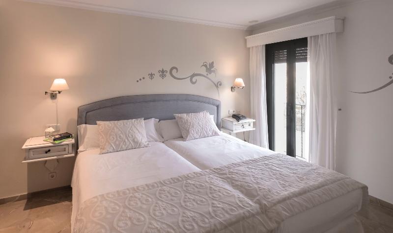 Апартаменты 2 Спальни, Galeon Suites