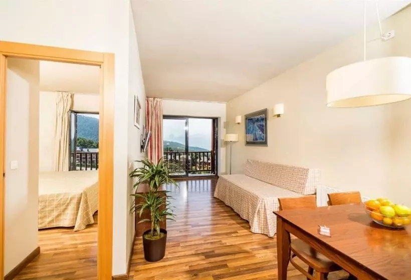 3 Bedroom Duplex Apartment, Guitart La Molina Aparthotel & Spa