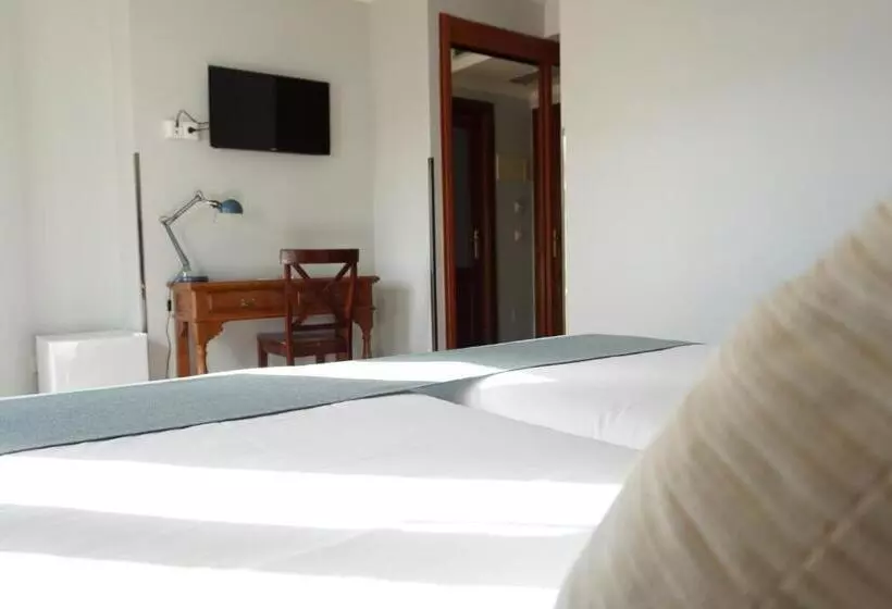 اتاق استاندارد سه نفره, Villa Soledad