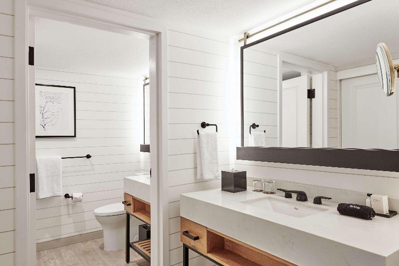 장애인을 위한 킹사이즈 침대 스탠다드 룸, Holiday Inn Express Hotel & Suites San Jose Morgan Hill, An Ihg