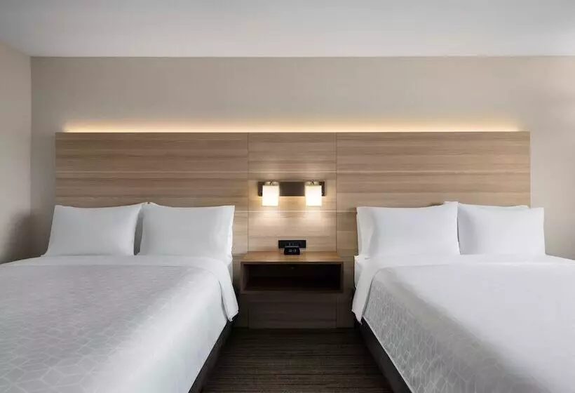 اتاق استاندارد با 2 تخت دوبل, Holiday Inn Express Fort Bragg, An Ihg