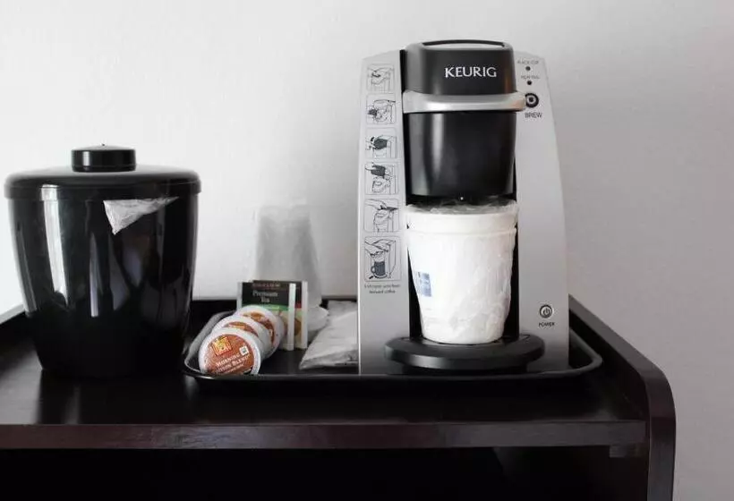 身障者適用スイートルーム, Holiday Inn Express & Suites Chicago Deerfield Lincolnshire, An Ihg