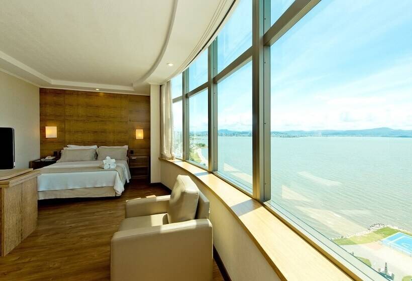 行政房间, Majestic Palace