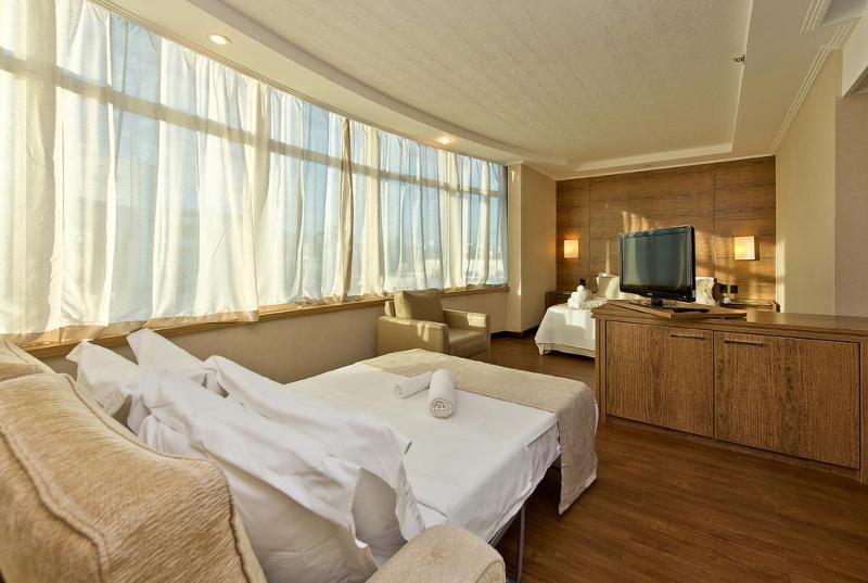 高级大房间, Majestic Palace