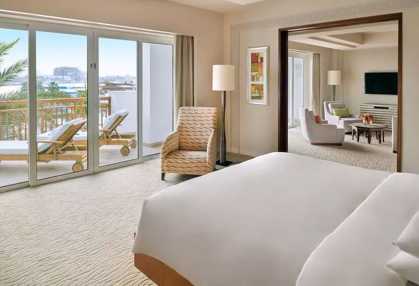 Suite with lake view, Park Hyatt Dubai