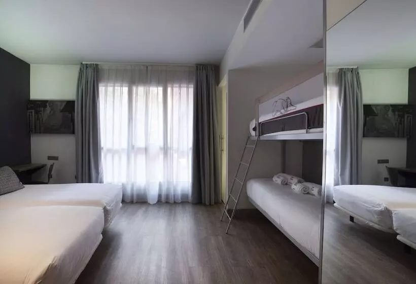 اتاق استاندارد چهار تخته, Petit Palace Plaza Espana