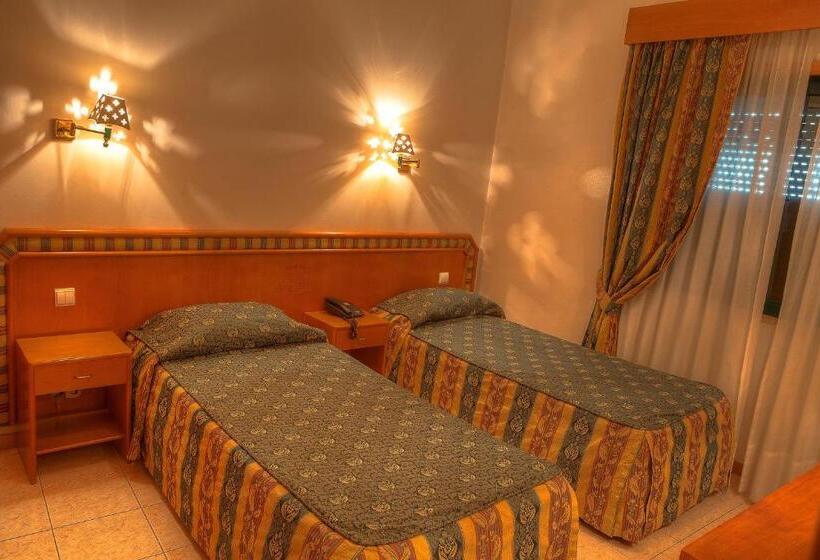 スタンダードルーム, Real Caparica