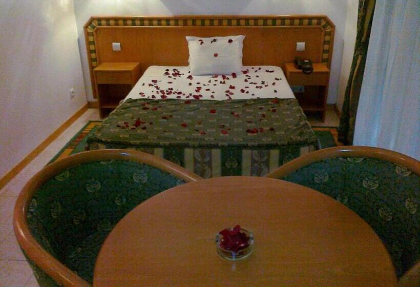 オーシャンビュースタンダードルーム, Real Caparica