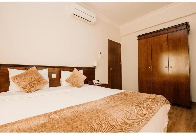 غرفة قياسية, Sammy S