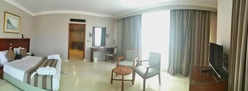سوییت جونیور با چشم‌انداز دریا, Regina Resort And Aqua Park Hurghada