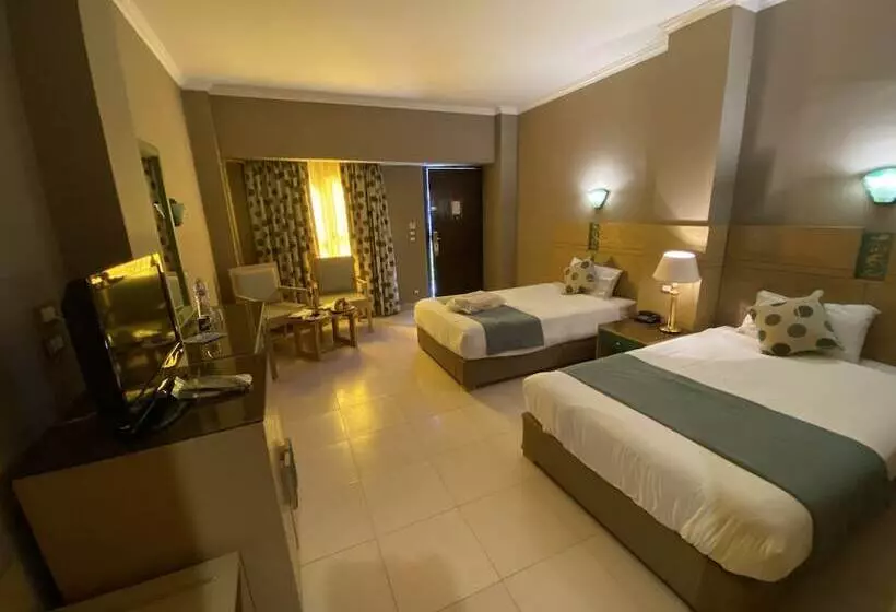 بانگلوی استاندارد, Regina Resort And Aqua Park Hurghada