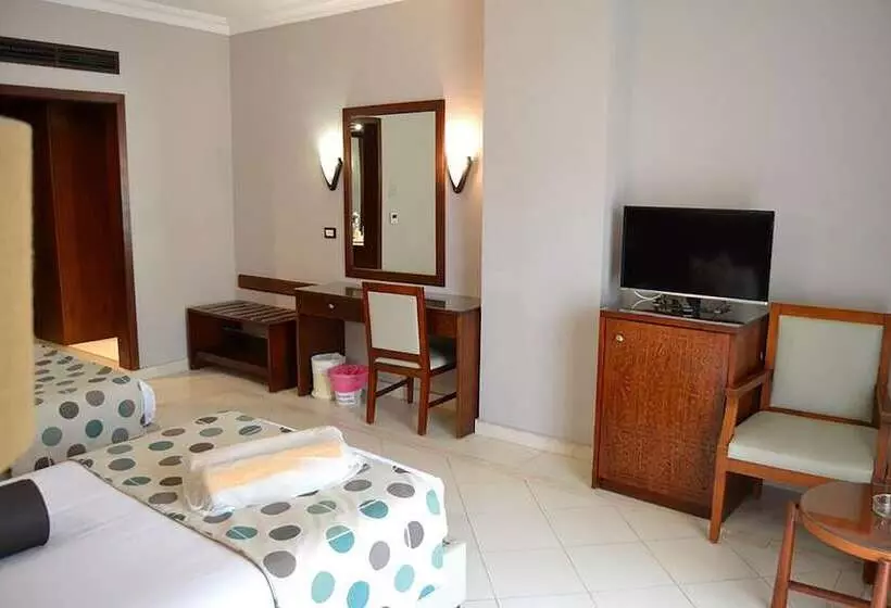 اتاق استاندارد با چشم‌انداز باغ, Regina Resort And Aqua Park Hurghada