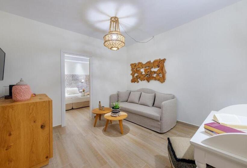 سوئیت 2 خوابه, Dolphin Bay Family Beach Resort