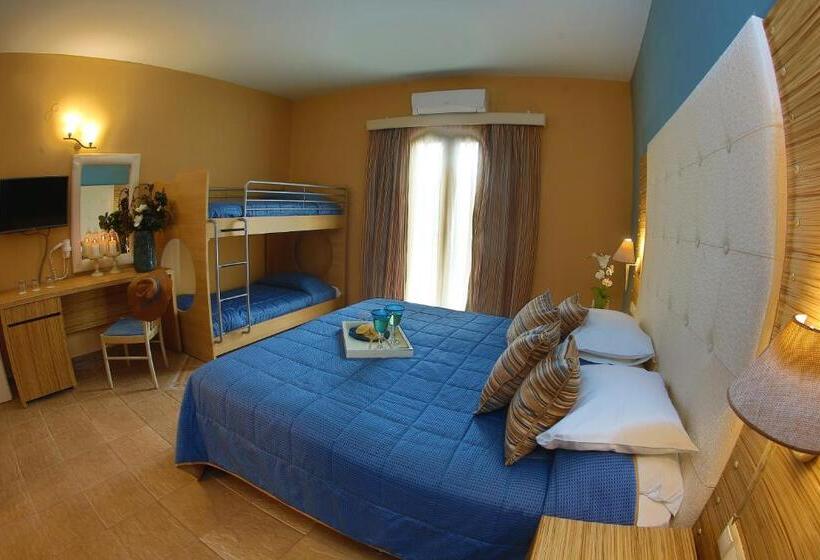 اتاق کلاسیک چهارنفره, Dolphin Bay Family Beach Resort