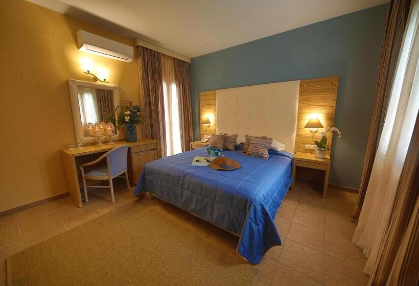 اتاق استاندارد, Dolphin Bay Family Beach Resort