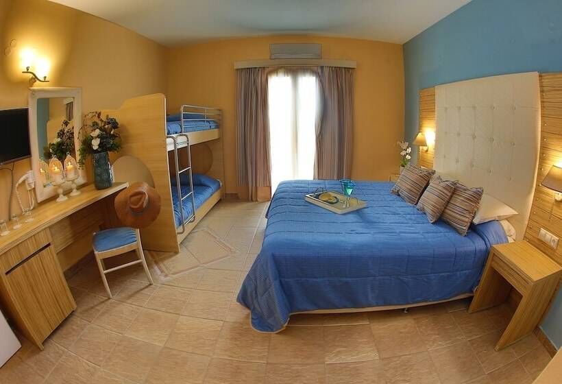 اتاق کلاسیک چهارنفره, Dolphin Bay Family Beach Resort