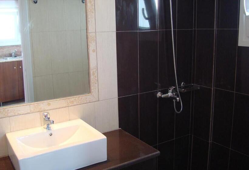 Апартаменты 1 Спальня, Elena Studios & Suites