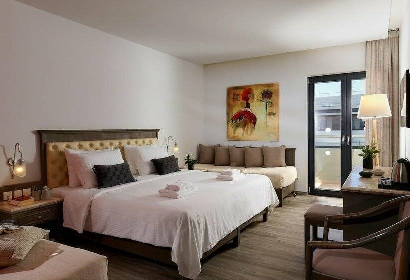 חדר דלוקס נוף לעיר, Castello City