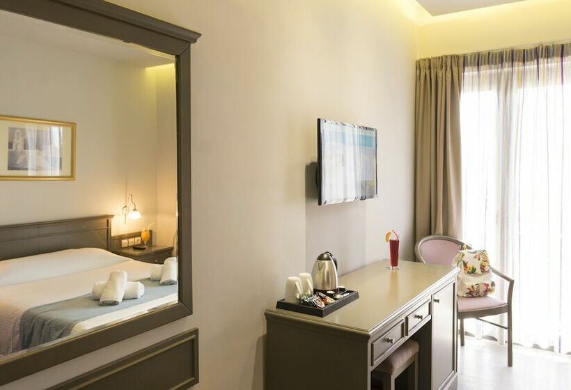 חדר דלוקס נוף לעיר, Castello City