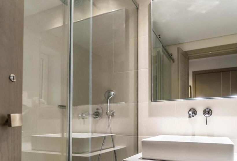 חדר דלוקס נוף לים, Castello City