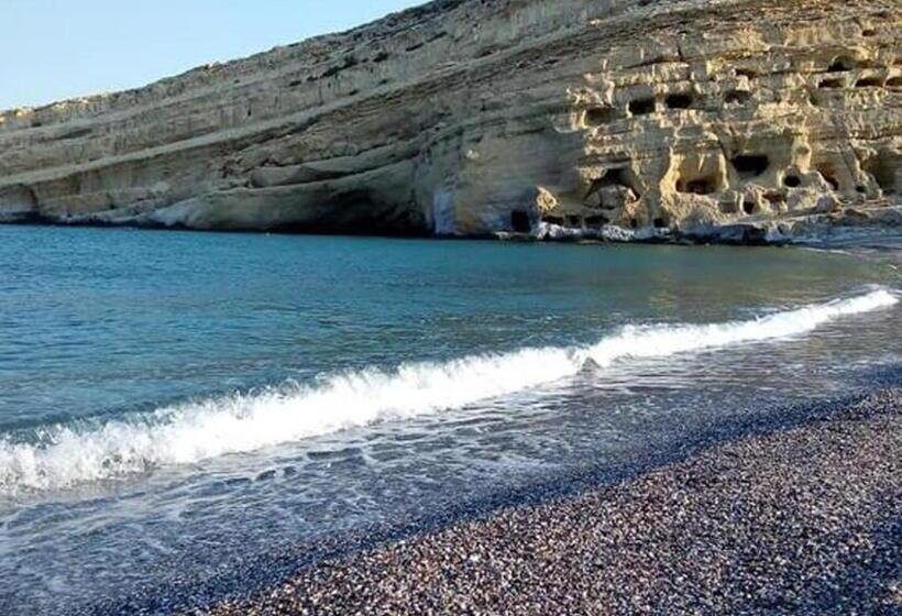 غرفة قياسية ثلاثية, Coral Matala