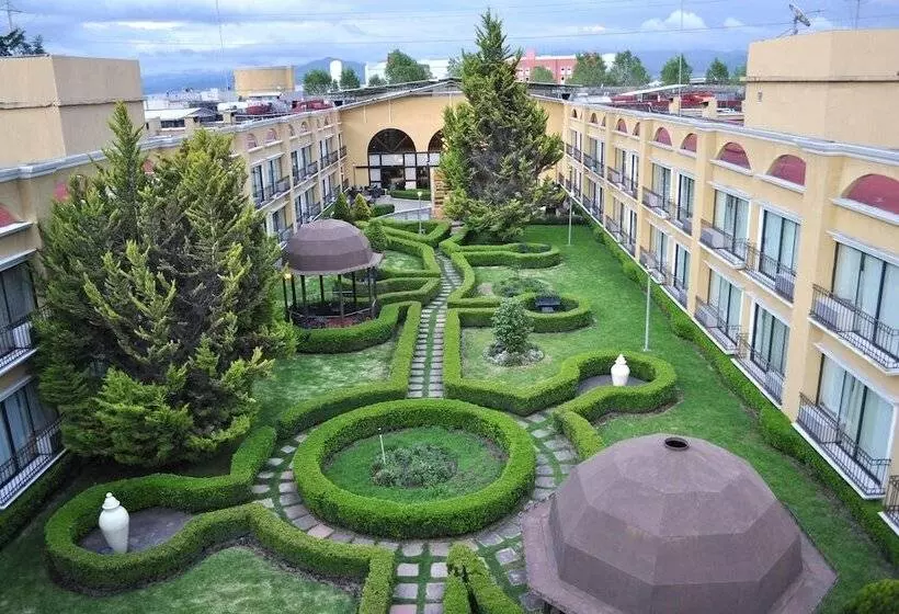 اتاق استاندارد با 2 تخت دوبل, Courtyard Toluca Airport