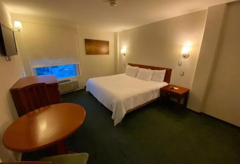 キングサイズベッドのスタンダードルーム, Enterprise Inn Poliforum
