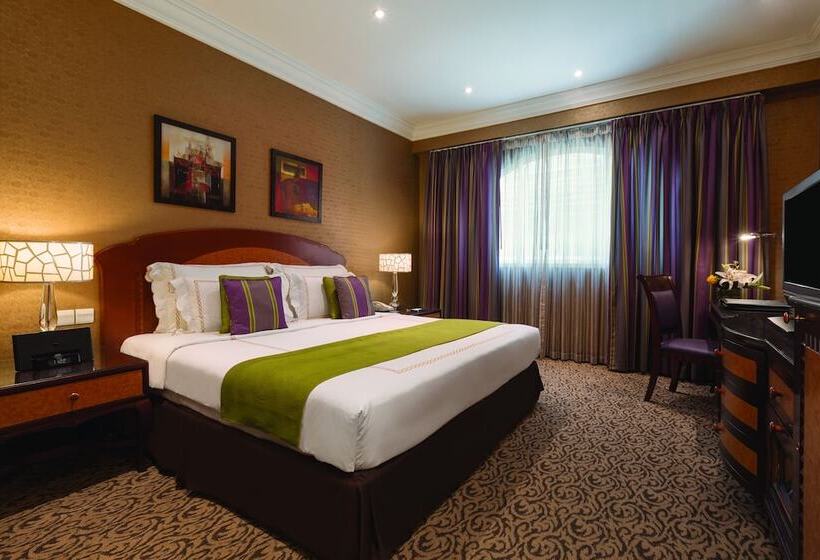 Deluxe Room, Grand Regency Doha, Trademark Collection By Wyndham