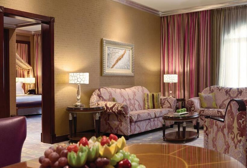 Executive Suite, Grand Regency Doha, Trademark Collection By Wyndham