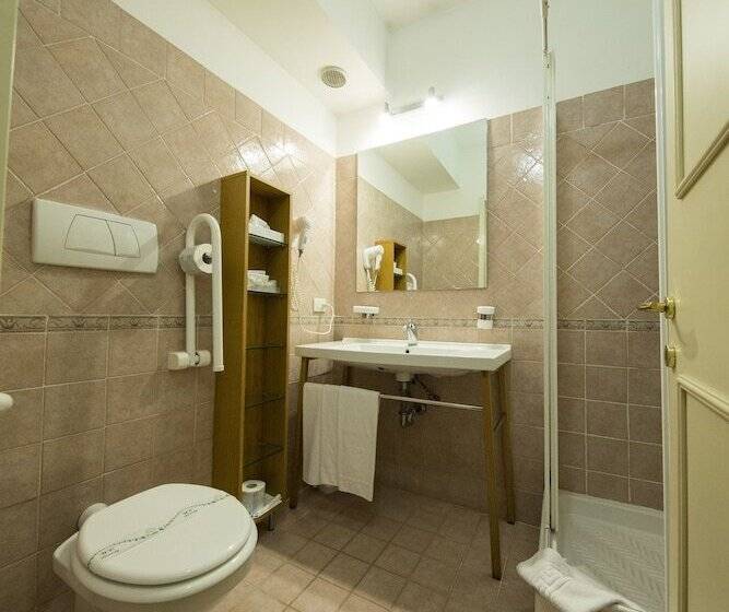 اتاق استاندارد سه نفره, Mancini Park