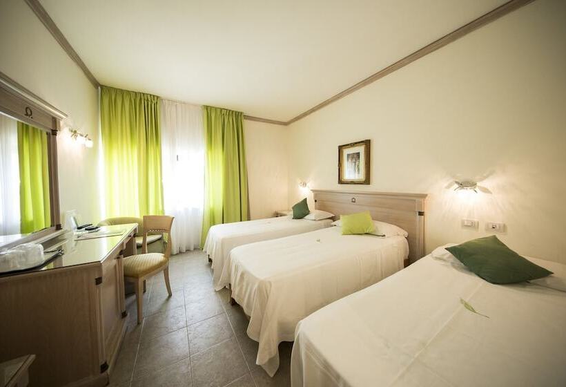 اتاق استاندارد سه نفره, Mancini Park