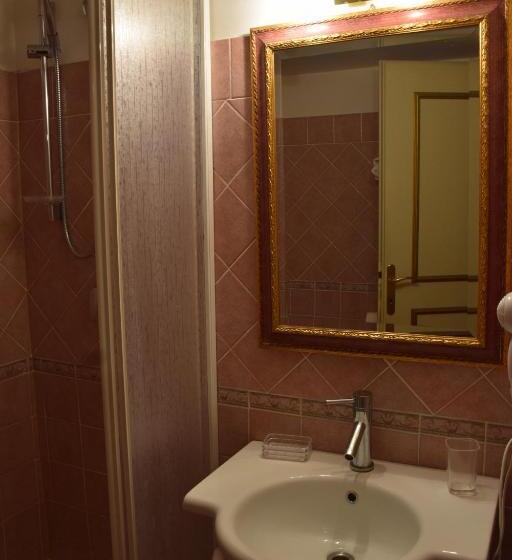 اتاق استاندارد یک نفره, Mancini Park