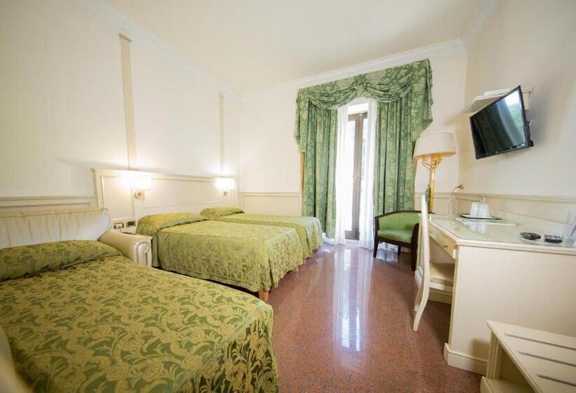 اتاق استاندارد سه نفره, Mancini Park