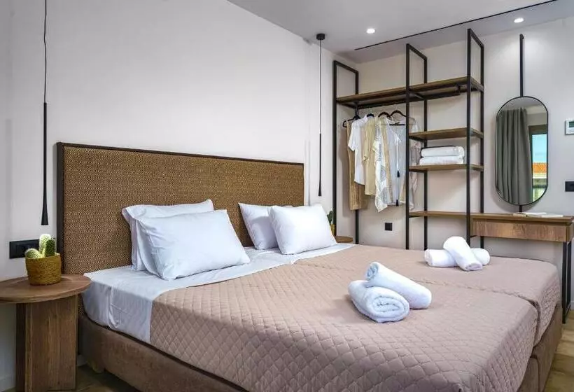 2 Bedroom Apartment, Papillon