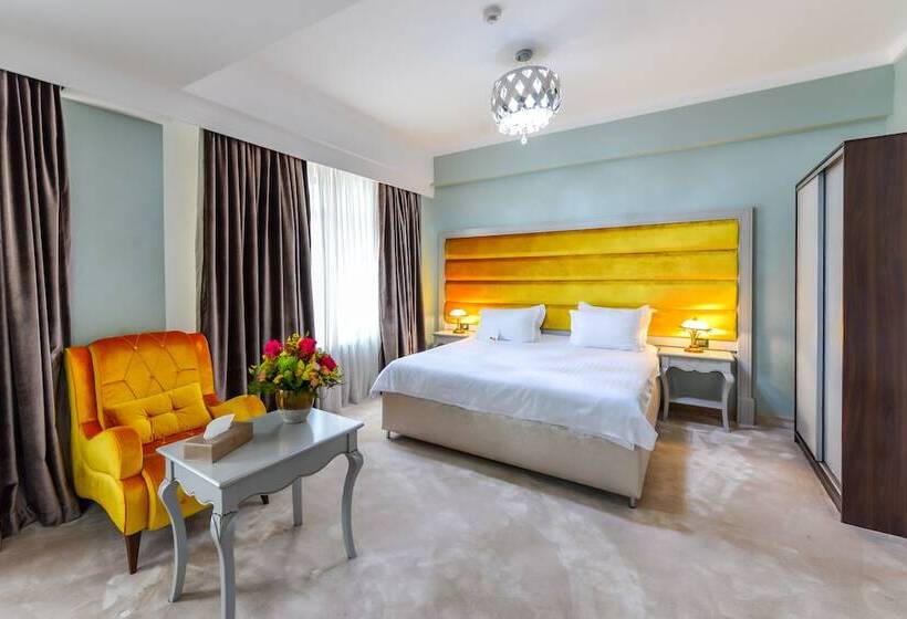 اتاق سوپریور, Phoenicia Grand